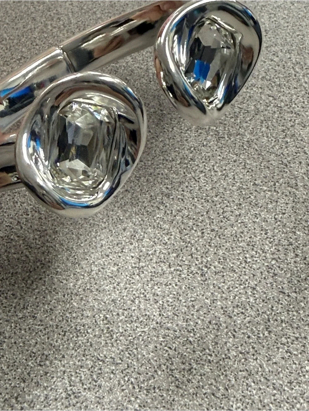 Uno de 50 Open Bangle with Clear Crystal Accents